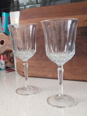 Vintage Clear Crystal-Style Wine Glasses - Set of 2